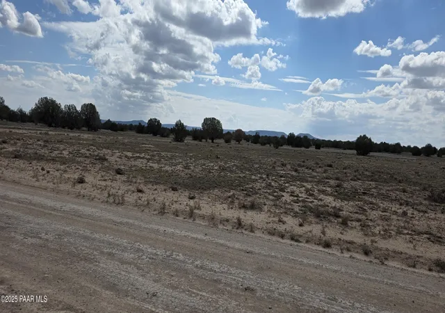Photo 3 of House for sale at 64 Antelope Run, Ash Fork, AZ 86320 | MLS# 1085690 | Listing updated on 2026-10-14