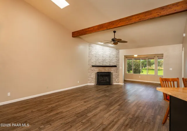 Photo 3 of Townhouse for sale at 928 N Rolling Green Rd, Dewey, AZ 86327 | MLS# 1085823 | Listing updated on 2026-10-22