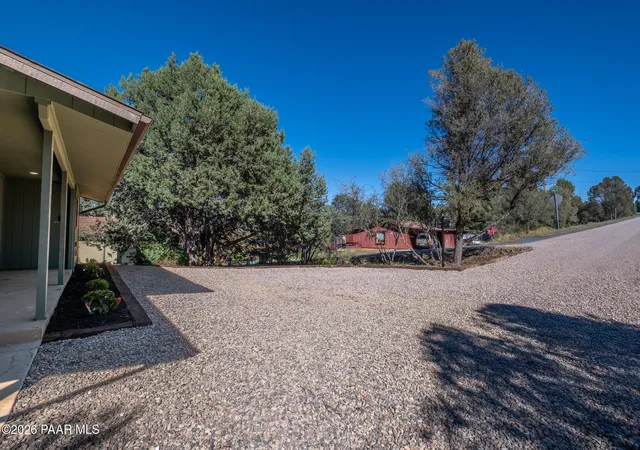 Photo 2 of Single family home for sale at 1100 N Lois Dr, Prescott, AZ 86301 | MLS# 1085726 | Listing updated on 2026-10-16