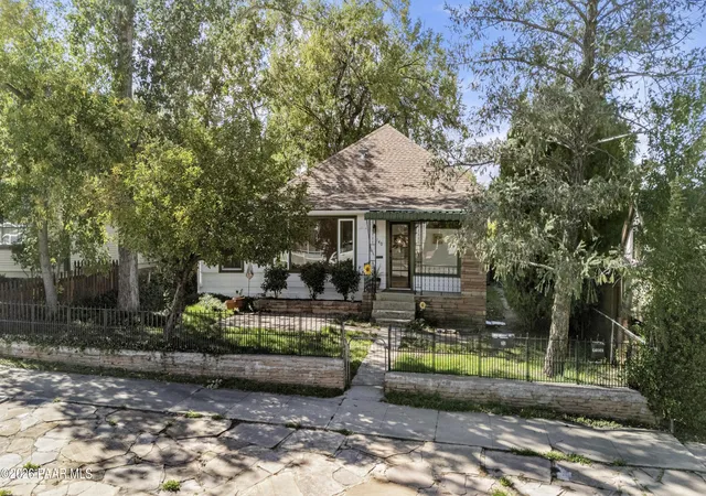 Photo 1 of Single family home for sale at 140 Garden St, Prescott, AZ 86305 | MLS# 1085878 | Listing updated on 2026-10-23