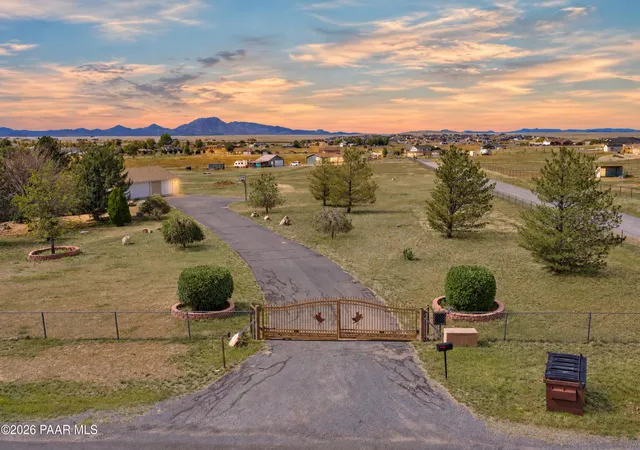 Photo 1 of Manufactured home for sale at 10300 N Antelope Meadows Dr, Prescott Valley, AZ 86315 | MLS# 1085738 | Listing updated on 2026-10-17