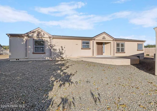 Photo 1 of Manufactured home for sale at 20286 E Mingus Dr, Mayer, AZ 86333 | MLS# 1086030 | Listing updated on 2026-10-29