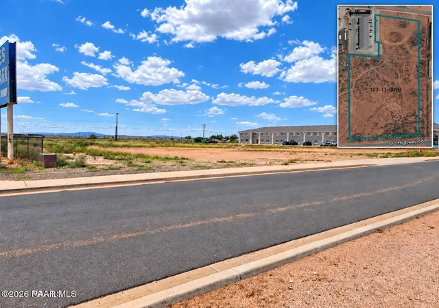 Photo 3 of Land for sale at 2035 W 3rd Street, Winslow, AZ 86047 | MLS# 1085756 | Listing updated on 2026-10-17