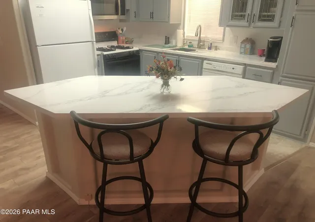 Photo 4 of Manufactured home for sale at 609 N Wild Walnut Dr, Dewey, AZ 86327 | MLS# 1085793 | Listing updated on 2026-10-19