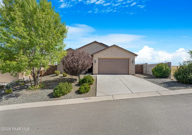 Single family home for sale at 1207 Bainbridge Ln, Chino Valley, AZ 86323 | MLS# 1085990