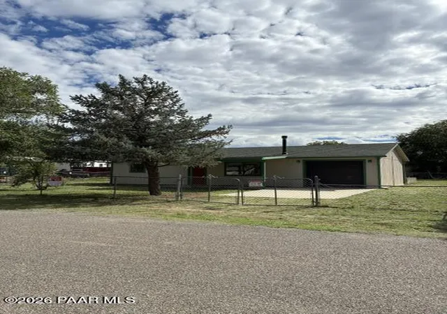 Photo 1 of Single family home for sale at 1925 Jackrabbit Trl, Chino Valley, AZ 86323 | MLS# 1085827 | Listing updated on 2026-10-21