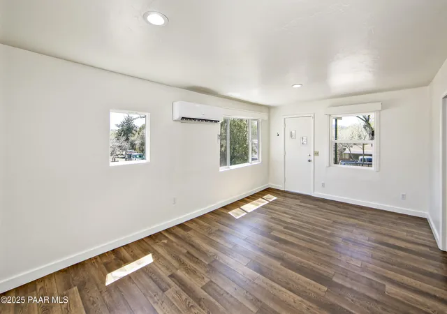Photo 4 of Single family home for sale at 919 Prosser Ln, Prescott, AZ 86301 | MLS# 1085835 | Listing updated on 2026-10-22