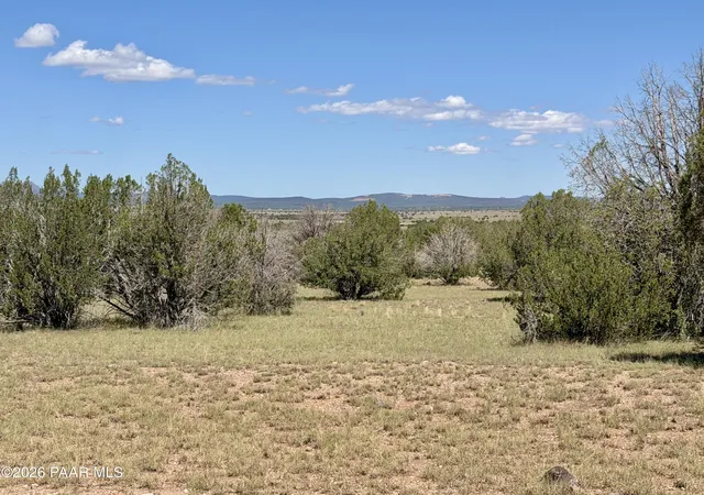 Photo 2 of Land for sale at 79n W Arrowhead Trl, Ash Fork, AZ 86320 | MLS# 1085853 | Listing updated on 2026-10-22