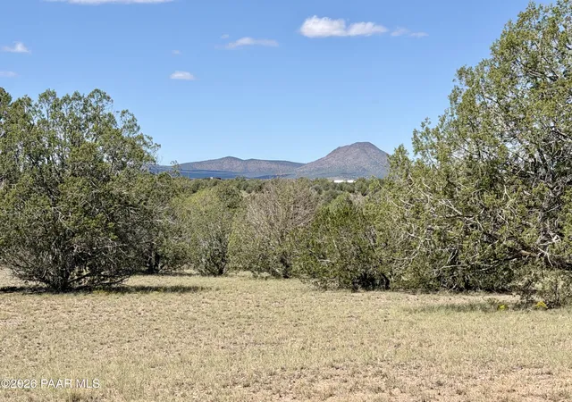 Photo 3 of Land for sale at 79n W Arrowhead Trl, Ash Fork, AZ 86320 | MLS# 1085853 | Listing updated on 2026-10-22
