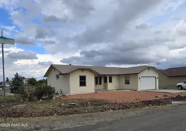 Single family home for sale at 4300 N Plainsman Way, Prescott Valley, AZ 86314 | MLS# 1085865