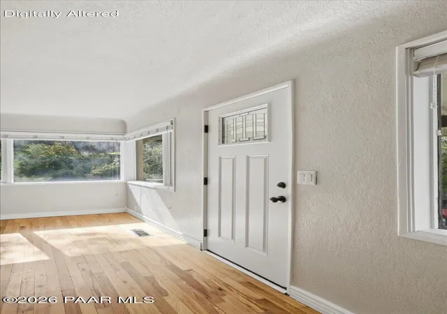 Photo 3 of Single family home for sale at 311 S Summit Ave, Prescott, AZ 86303 | MLS# 1085895 | Listing updated on 2026-10-31
