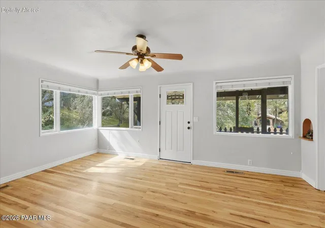 Photo 4 of Single family home for sale at 311 S Summit Ave, Prescott, AZ 86303 | MLS# 1085895 | Listing updated on 2026-10-31