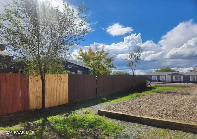 Photo 3 of Manufactured home for sale at 1320 Palo Verde Dr, Chino Valley, AZ 86323 | MLS# 1085956 | Listing updated on 2026-10-27