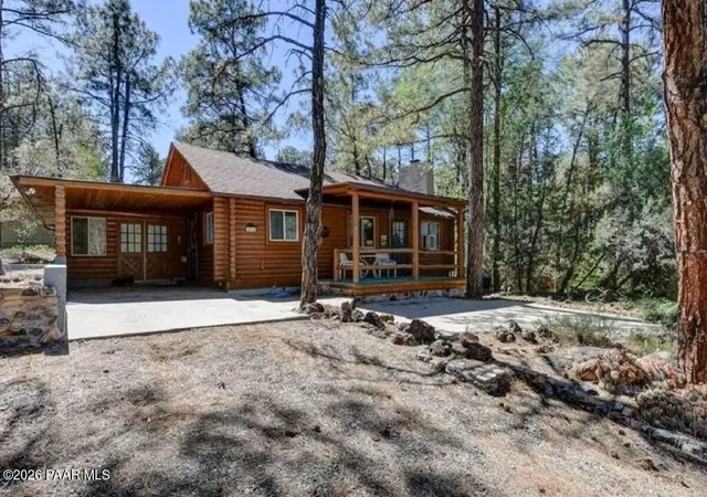 Photo 1 of Single family home for sale at 1025 W Clubhouse Dr, Prescott, AZ 86303 | MLS# 1085951 | Listing updated on 2026-10-29