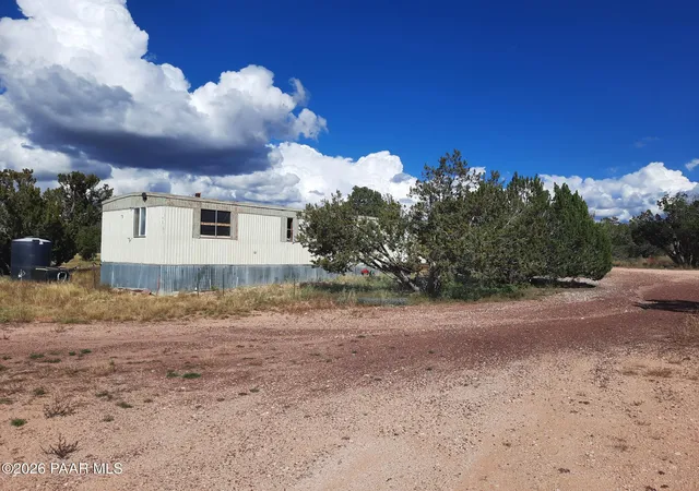 Photo 1 of Manufactured home for sale at 25870 W Fort Rock Rd, Seligman, AZ 86337 | MLS# 1085953 | Listing updated on 2026-10-27