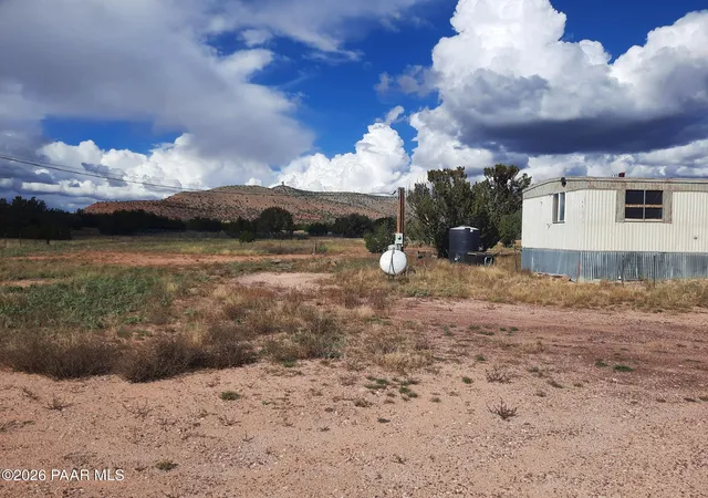 Photo 3 of Manufactured home for sale at 25870 W Fort Rock Rd, Seligman, AZ 86337 | MLS# 1085953 | Listing updated on 2026-10-27