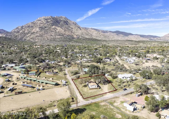 Photo 4 of Manufactured home for sale at 7290 N Stable Ln, Prescott, AZ 86305 | MLS# 1085997 | Listing updated on 2026-10-28