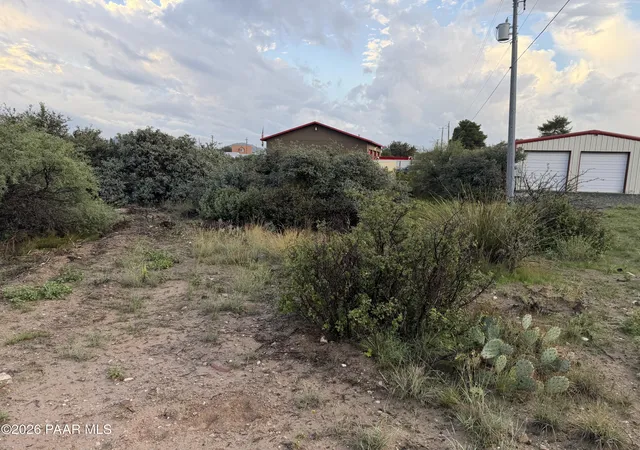 Photo 2 of Land for sale at 16220 S Black Mountain Rd, Mayer, AZ 86333 | MLS# 1085974 | Listing updated on 2026-10-28