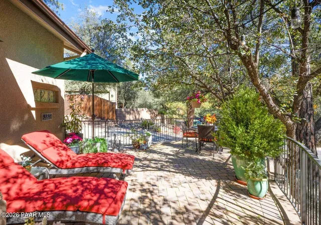 Photo 4 of Single family home for sale at 380 Laureleaf Dr, Prescott, AZ 86303 | MLS# 1086019 | Listing updated on 2026-10-29