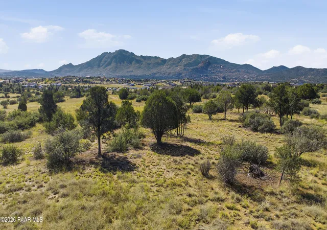 Photo 1 of Land for sale at 4620 W Cielo Poco Ln, Prescott, AZ 86305 | MLS# 1086024 | Listing updated on 2026-10-29