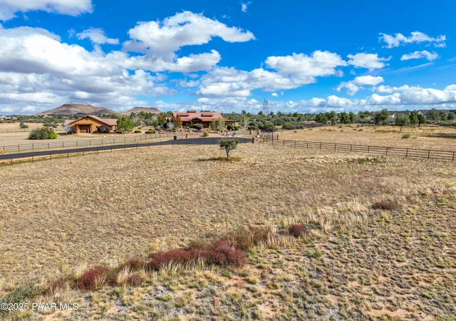 Photo 2 of Sale Pending at 9875 N Equine Rd, Prescott, AZ 86305 | MLS# 1086015 | Listing updated on 2026-10-29