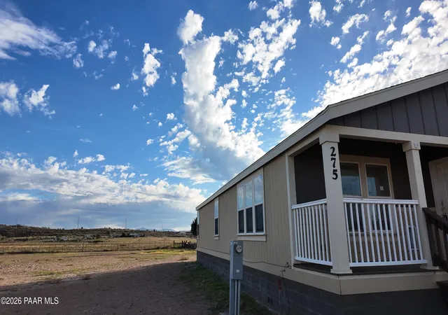 Photo 1 of Manufactured home for sale at 275 E Houston Rd, Paulden, AZ 86334 | MLS# 1086047 | Listing updated on 2026-10-30