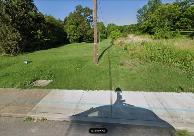 Photo 1 of Sale Pending at 731 Due West Ave N, Madison, TN 37115 | MLS# 2165208 | Listing updated on 2021-02-06