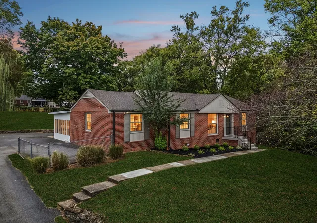 Photo 1 of Single family home for sale at 4840 Lynn Dr, Nashville, TN 37211 | MLS# 3599470 | Listing updated on 2026-10-07