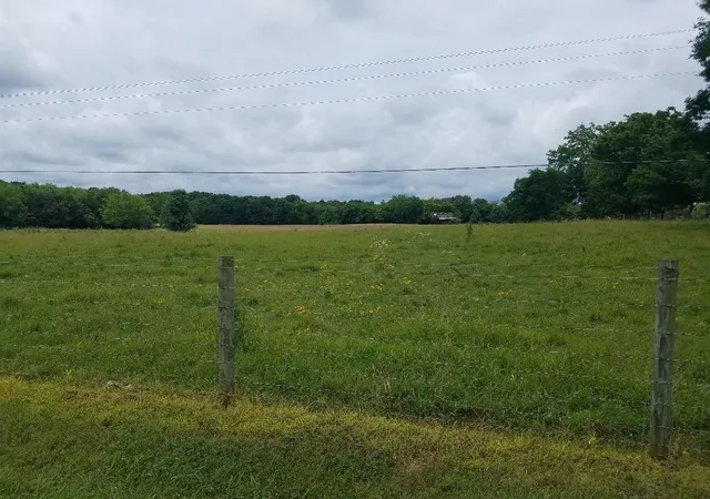 Photo 1 of Sale Pending at 5718 Nashville Hwy, Chapel Hill, TN 37034 | MLS# 2376001 | Listing updated on 2025-02-27