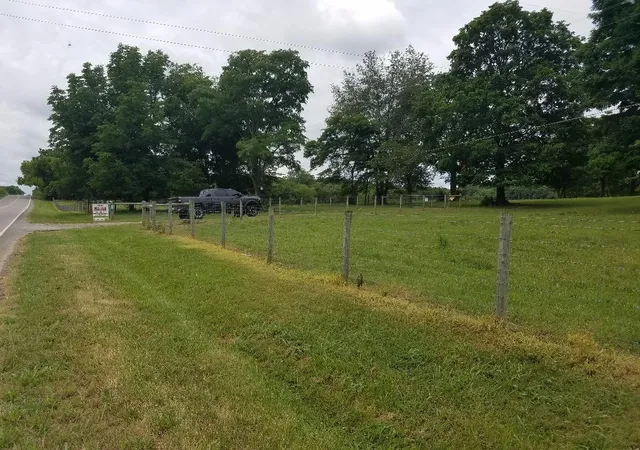 Photo 2 of Sale Pending at 5718 Nashville Hwy, Chapel Hill, TN 37034 | MLS# 2376001 | Listing updated on 2025-02-27
