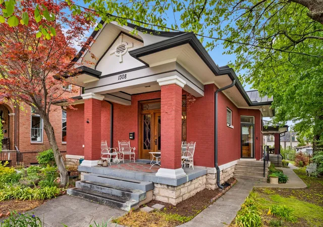 4th image of 1308 6Th Ave N, Nashville, TN 37208 | MLS# 3159738