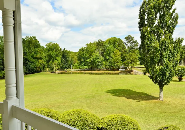 Photo 3 of Single family home for sale at 10674 Wall Triana Hwy, Toney, AL 35773 | MLS# 2562275 | Listing updated on 2025-07-24