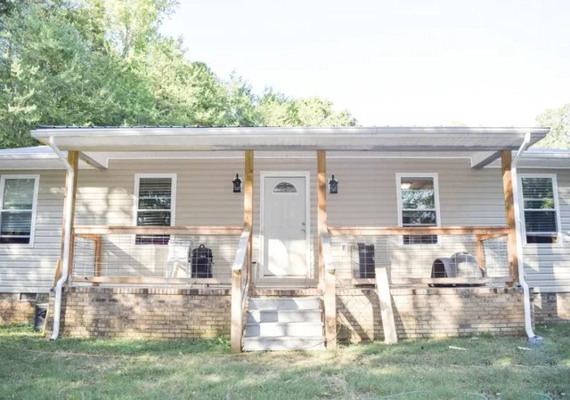 Photo 1 of Sale Pending at 197 Roberts Ln, Jasper, TN 37347 | MLS# 2577577 | Listing updated on 2024-02-08