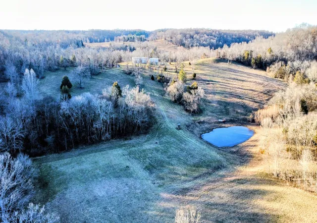Photo 2 of Single family home for sale at 1820 Petty Holw Rd N, Lynnville, TN 38472 | MLS# 2617089 | Listing updated on 2026-04-28