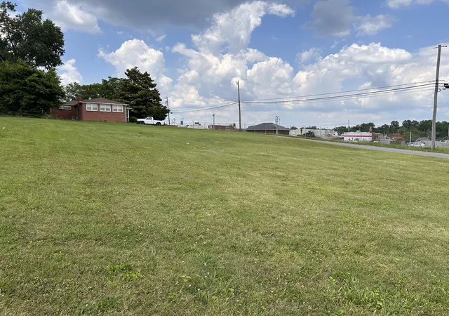1st image of 0 North Chancery St, Mc Minnville, TN 37110 | MLS# 2667628