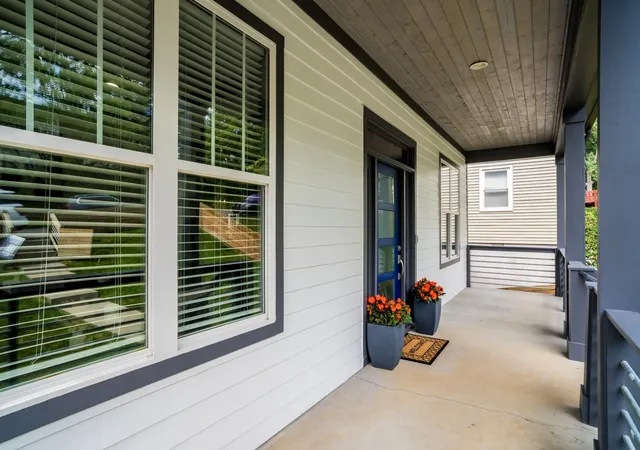 Photo 3 of Single family home for sale at 3812 Dakota Ave, Nashville, TN 37209 | MLS# 3543211 | Listing updated on 2026-10-04