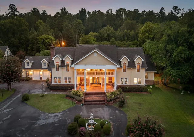 2nd image of 5 S Orchard Dr, Chickamauga, GA 30707 | MLS# 2672247