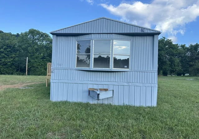 Photo 3 of Manufactured home for sale at 12 Young Rd, Buffalo Valley, TN 38548 | MLS# 2672747 | Listing updated on 2025-03-28