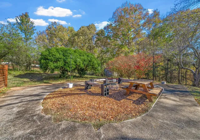 Photo 3 of Sale Pending at 389 Harper Rd, Clarksville, TN 37043 | MLS# 3191397 | Listing updated on 2026-08-18
