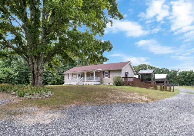 Homes for sale in Lyles, TN | 7464 Harrington Pl, Lyles, TN 37098 | MLS# 2678798