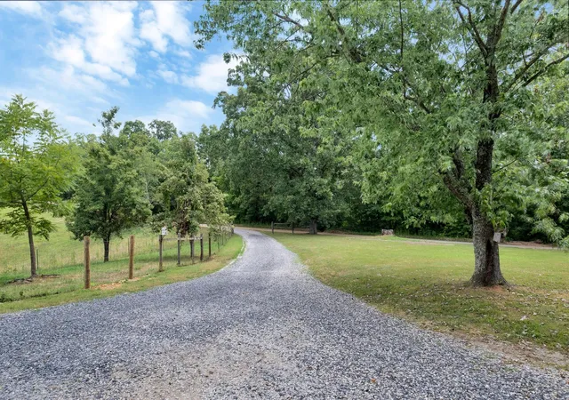Homes for sale in Lyles, TN | 7464 Harrington Pl, Lyles, TN 37098 | MLS# 2678798