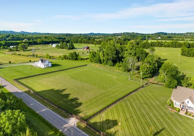 5th image of 5 Smiley Rd, Chapel Hill, TN 37034 | MLS# 2693238
