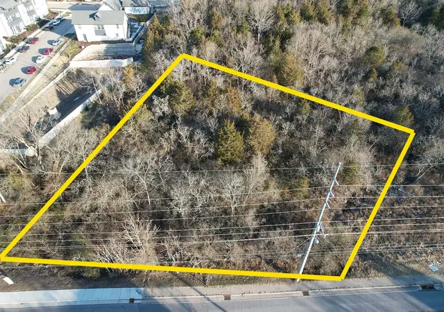 3rd image of 815 Trinity Lane W, Nashville, TN 37207 | MLS# 2696403