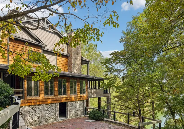 Photo 3 of Single family home for sale at 1657 Boswell Rd, Winchester, TN 37398 | MLS# 2746411 | Listing updated on 2025-12-06