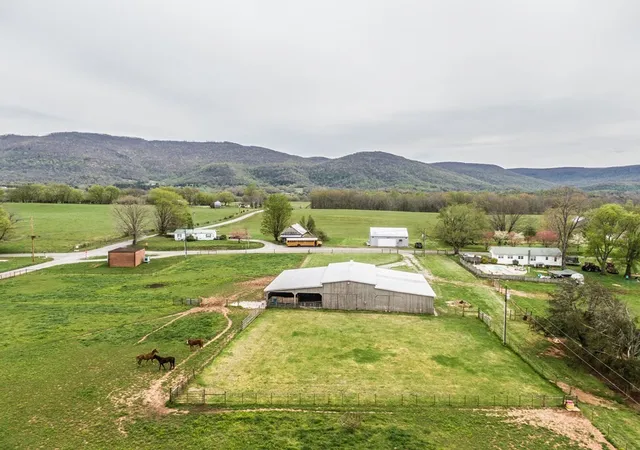 3rd image of 233 Nine Mile Cross Rd W, Pikeville, TN 37367 | MLS# 2703729