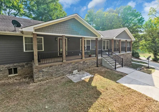 Photo 1 of Single family home for sale at 1527 Old Belfast Rd, Lewisburg, TN 37091 | MLS# 3618884 | Listing updated on 2026-10-10