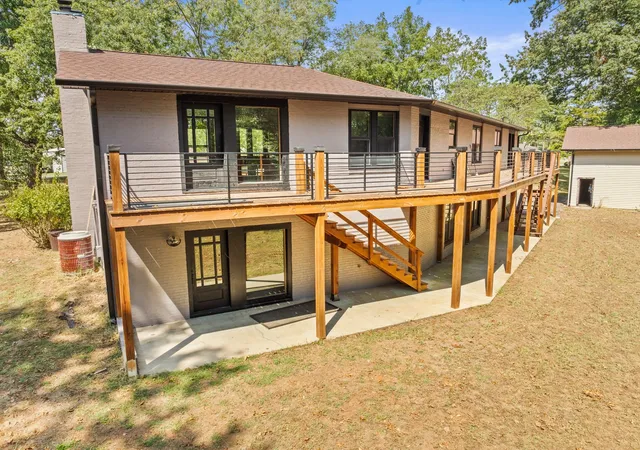 Photo 4 of Single family home for sale at 407 Flower Ln Dr, Estill Springs, TN 37330 | MLS# 2740200 | Listing updated on 2026-08-24
