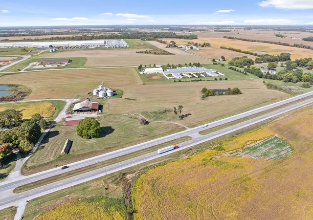 1st image of 9805 Ft Campbell Blvd, Hopkinsville, KY 42240 | MLS# 2748328