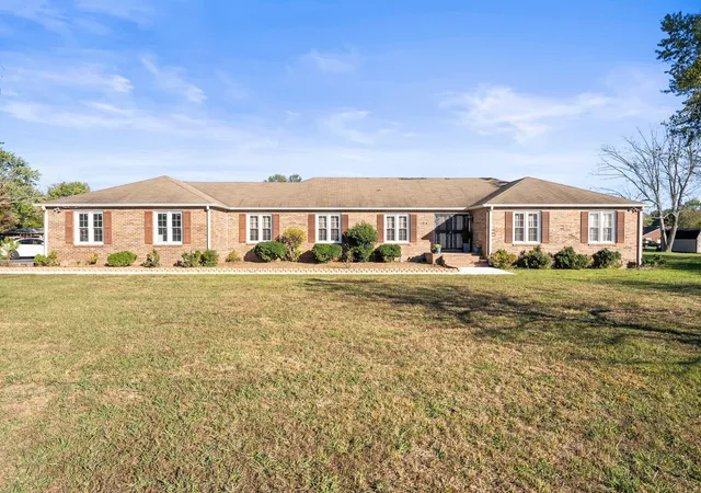 1st image of 104 Twelve Oaks Rd, Tullahoma, TN 37388 | MLS# 2750844