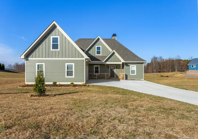 Homes for sale in Jasper, TN | 2025 Jasper Highlands Boulevard, Jasper, TN 37347 | MLS# 2753762